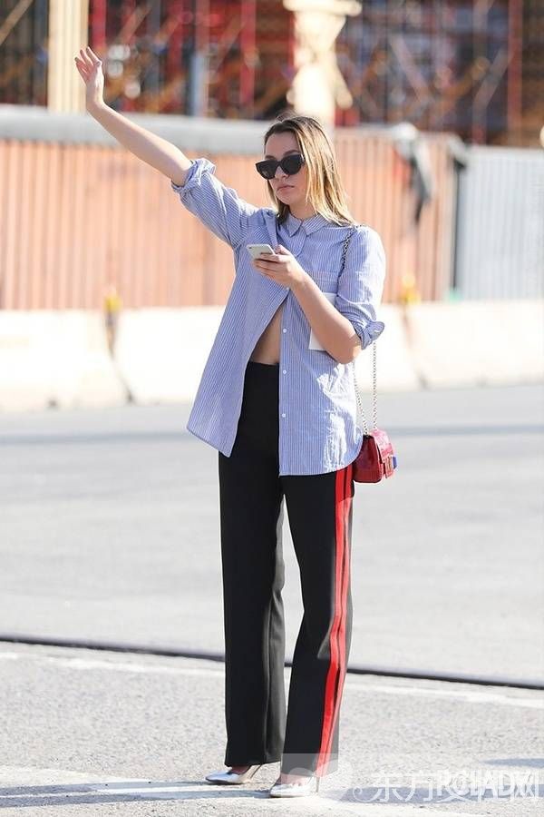 這個(gè)秋天輕裝上陣 運(yùn)動(dòng)褲也能穿的很時(shí)髦