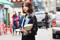 春季混搭風(fēng)穿搭秀 酷帥皮衣+甜美連衣裙盡顯摩登范兒