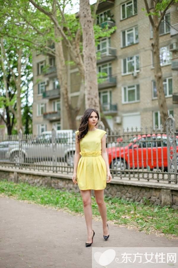 冰淇淋色系歐美風(fēng)時(shí)尚搭配 讓人想不回頭都不行