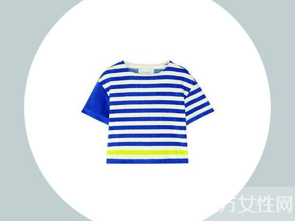 條紋t恤怎么搭配更潮更好看 看看明星們的完美示范