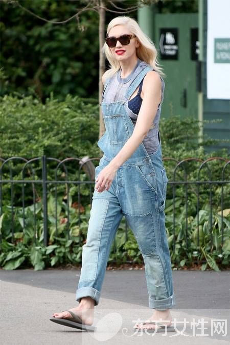 背帶褲搭配什么上衣 最好看時尚的搭配方法推薦