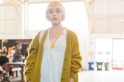 針織開衫怎么搭配更好看 秋天你就該這么穿