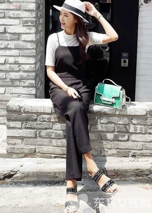 5款韓范背帶褲搭配 穿出不一樣的時尚氣質(zhì)