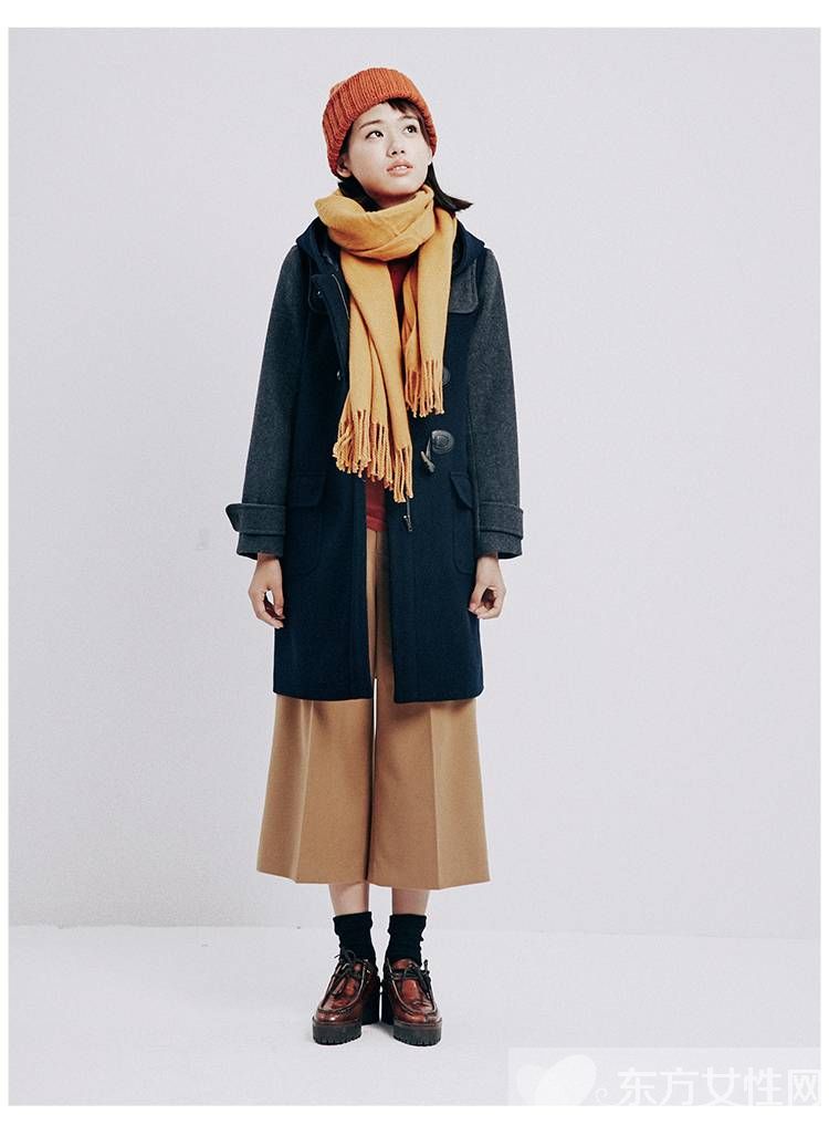 英倫學院風牛角扣大衣搭配 時髦又吸睛