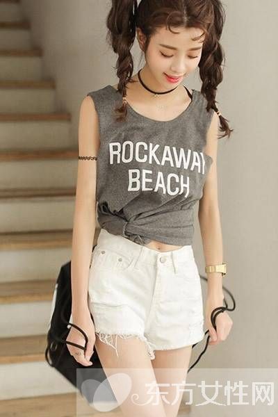 白色短褲搭配什么上衣好看 最清爽白色短褲搭配大收集