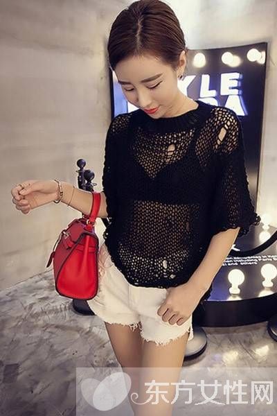 白色短褲搭配什么上衣好看 最清爽白色短褲搭配大收集