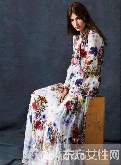 今夏必備 時髦的她們是這樣穿麻紗長裙的