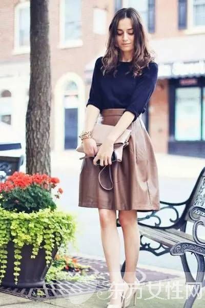 英倫風(fēng)潮流服裝搭配術(shù) 讓你霎時(shí)升級(jí)時(shí)尚達(dá)人