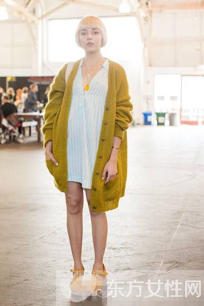 針織開衫怎么搭配更好看 秋天你就該這么穿