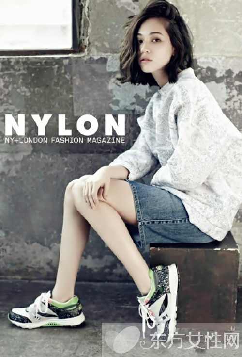 牛仔半身裙超美搭配 時髦女王今夏這么穿