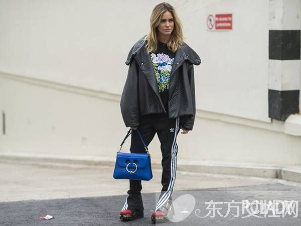 這個(gè)秋天輕裝上陣 運(yùn)動(dòng)褲也能穿的很時(shí)髦