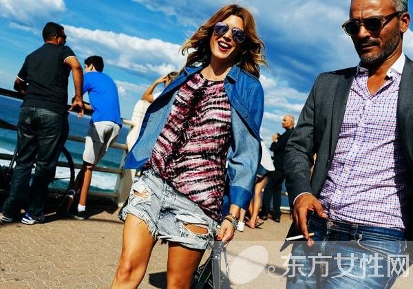 初秋時尚帥氣風(fēng)襯衫搭配 出街必備扮靚單品