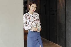 牛仔半身裙超美搭配 時(shí)髦女王今夏這么穿