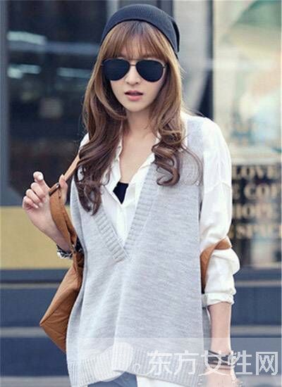 秋季長款馬甲搭配技巧 混搭風(fēng)呈現(xiàn)不一樣的味道