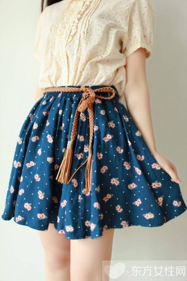時(shí)尚碎花裙巧搭配 4大風(fēng)格告別單調(diào)