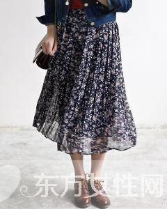 時(shí)尚碎花裙巧搭配 4大風(fēng)格告別單調(diào)