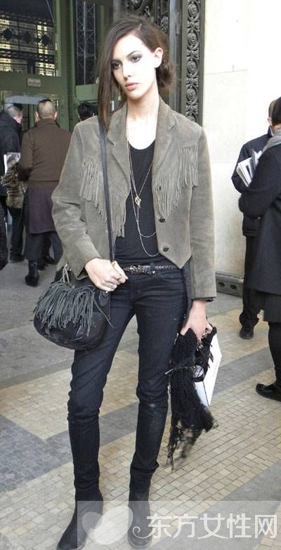 秋季歐美風(fēng)潮流個性搭配 時尚保暖兩不誤