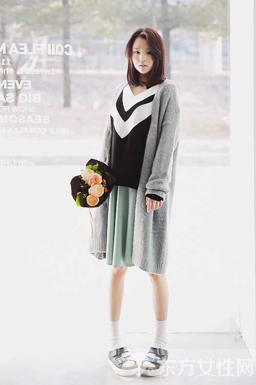 韓版長款針織開衫搭配 搭對了秒變韓系萌妹