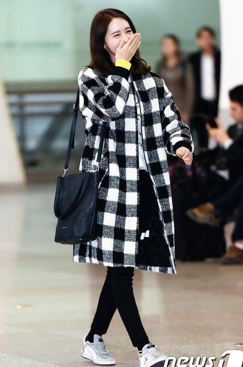 韓國女明星春裝搭配 時尚氣息席卷而來