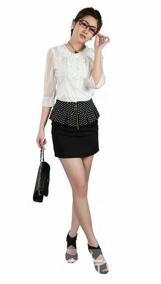 巧選職場(chǎng)西裝裙 盡展職場(chǎng)女性迷人風(fēng)采