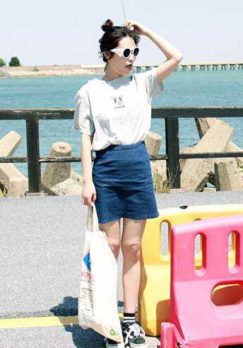 白色短袖t恤搭配圖片示范 就要這個味