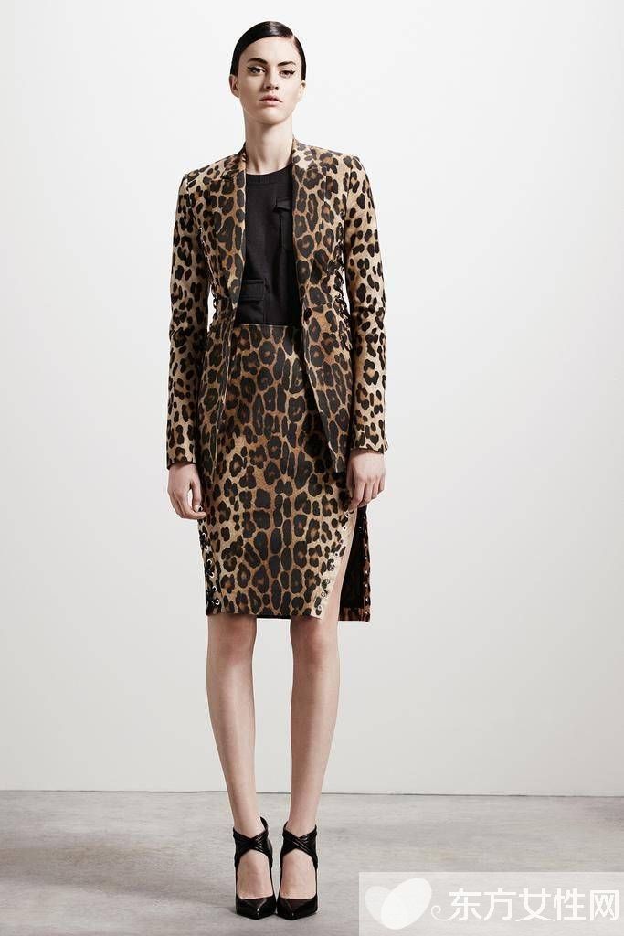 豹紋大衣時髦穿搭法 今冬就要這么潮