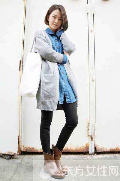 長(zhǎng)款毛衣外套+打底褲 讓你顯瘦又顯高