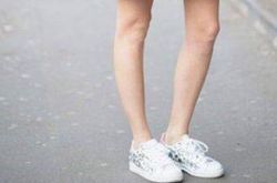 白球鞋搭配圣經(jīng) 你應(yīng)該擁有一雙