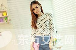 秋季白領職業(yè)裝搭配技巧 OL裝扮穿出不一樣的美麗