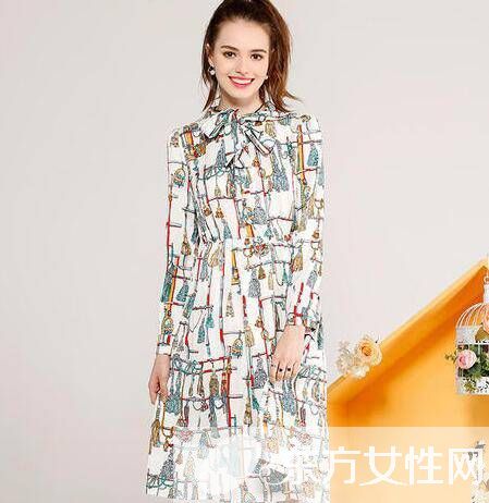 這六款夏日裝不可錯(cuò)過(guò) 讓你穿出古典主義風(fēng)格