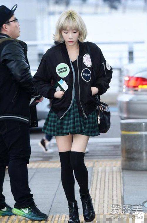 少女時代春裝街拍 林允兒早春粉嫩登場