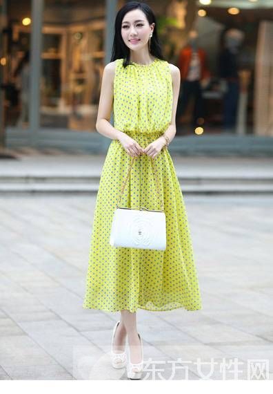 時(shí)髦到不行的波爾卡圓點(diǎn)連衣裙 想不吸睛都難