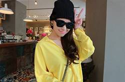 春夏時尚穿衣搭配術(shù) 明亮黃色系超顯膚色