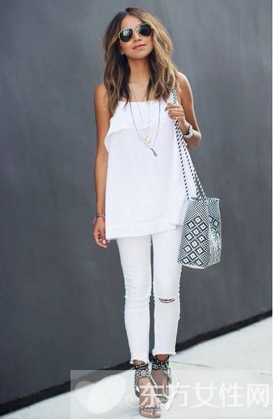 連衣裙怎么搭配 5式風格穿出你的范兒