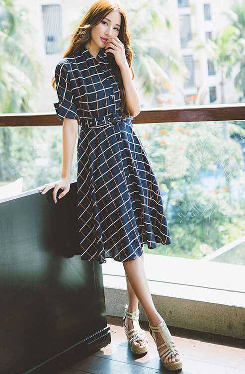 夏季英倫風(fēng)裙子搭配 5款搭配清新減齡風(fēng)