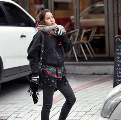 韓式毛線圍巾系法 冬季出行即時尚又溫暖