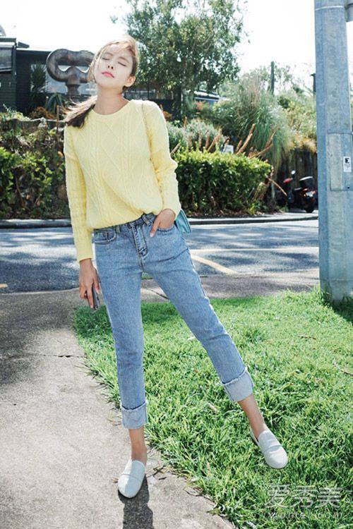 韓國(guó)早春街拍 冰淇淋色毛衣美哭你