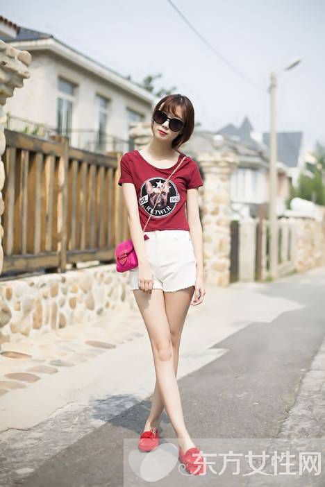 夏季短褲搭配圖片推薦 簡(jiǎn)約休閑風(fēng)完美呈現(xiàn)