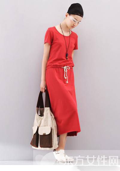 連衣裙搭配什么鞋子好看 這么搭想不美都難