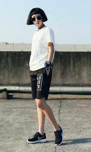 白色短袖t恤搭配圖片示范 就要這個味