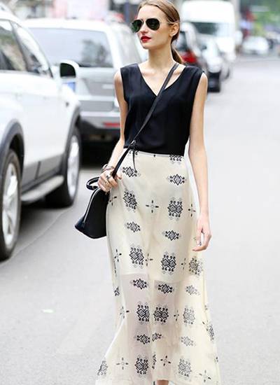 秋季長(zhǎng)裙搭配技巧 長(zhǎng)裙飄飄仙氣十足