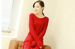 冬季經(jīng)典紅黑色服裝搭配 輕松穿出完美身材