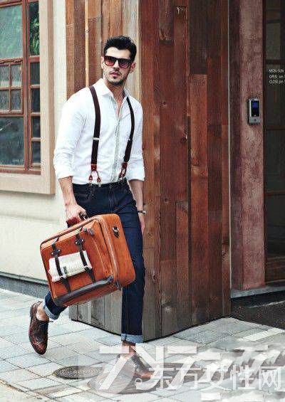 夏季時(shí)尚男裝搭配技巧 白襯衫這么搭玩轉(zhuǎn)英倫風(fēng)