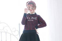 韓版衛(wèi)衣+短裙超搶眼 春季必備時尚單品