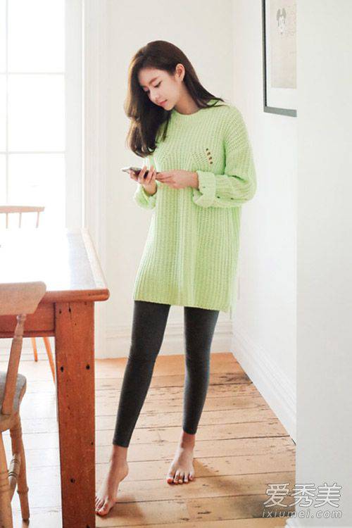 韓國(guó)早春街拍 冰淇淋色毛衣美哭你