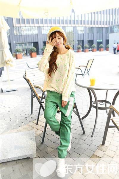 冬季衛(wèi)衣怎么搭配才有型 跟著達(dá)人一起學(xué)習(xí)時(shí)髦穿搭術(shù)吧