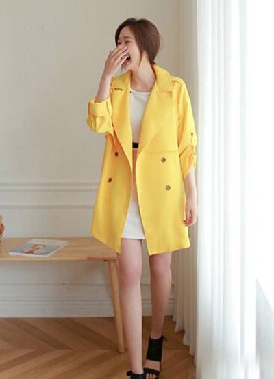 女士風(fēng)衣外套搭配技巧 呈現(xiàn)不同風(fēng)格的美