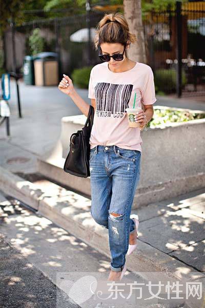 女士t恤衫怎么搭配好看 最潮的穿法都在這里啦