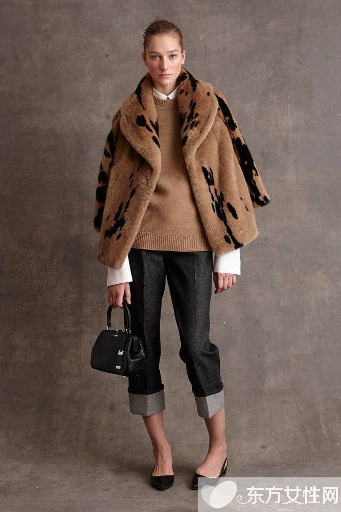 豹紋大衣時髦穿搭法 今冬就要這么潮