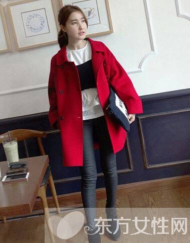 冬季經(jīng)典紅黑色服裝搭配 輕松穿出完美身材
